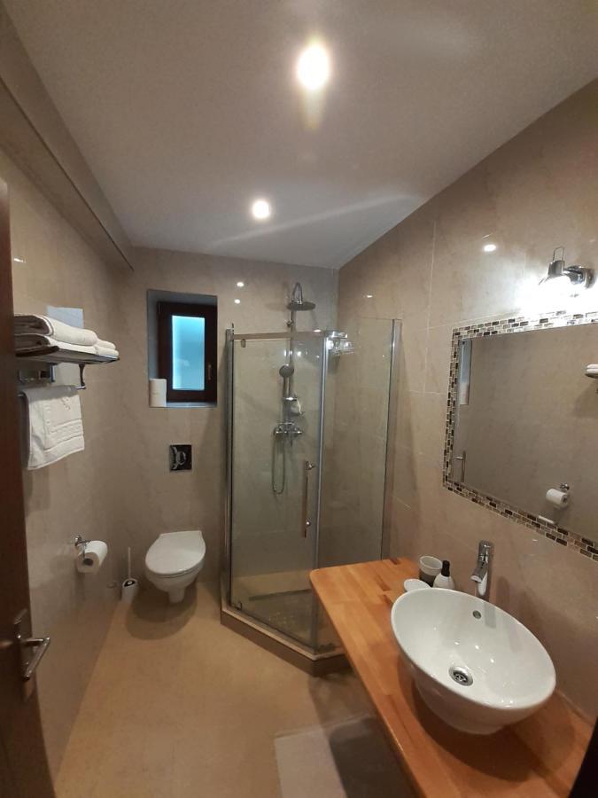Lanobila Hotel Sinaia Kültér fotó