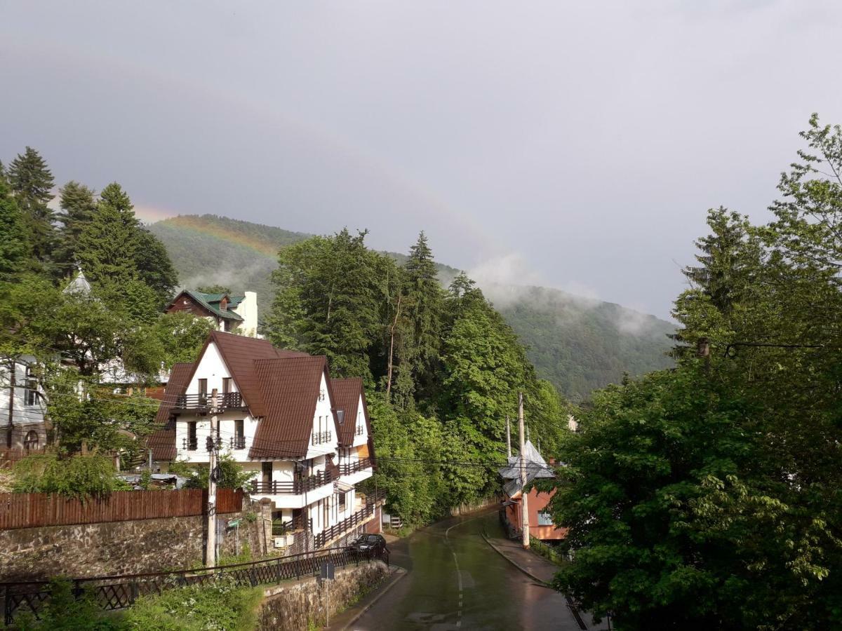 Lanobila Hotel Sinaia Kültér fotó