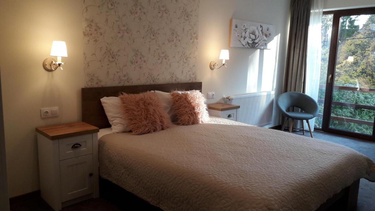 Lanobila Hotel Sinaia Kültér fotó